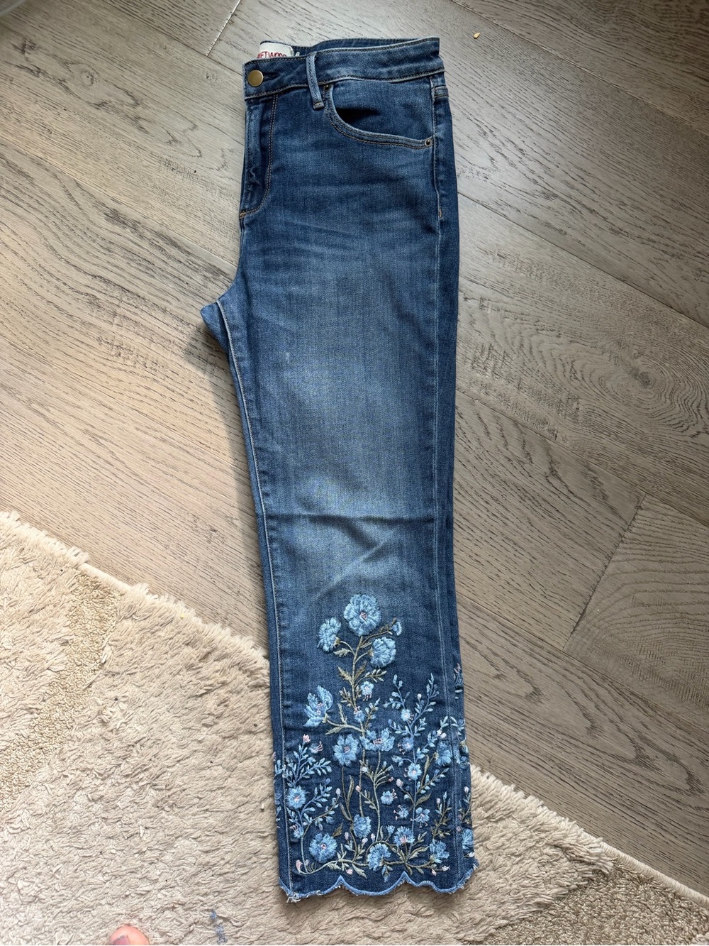 Driftwood Crop Floral Scallop Jean - size 30
